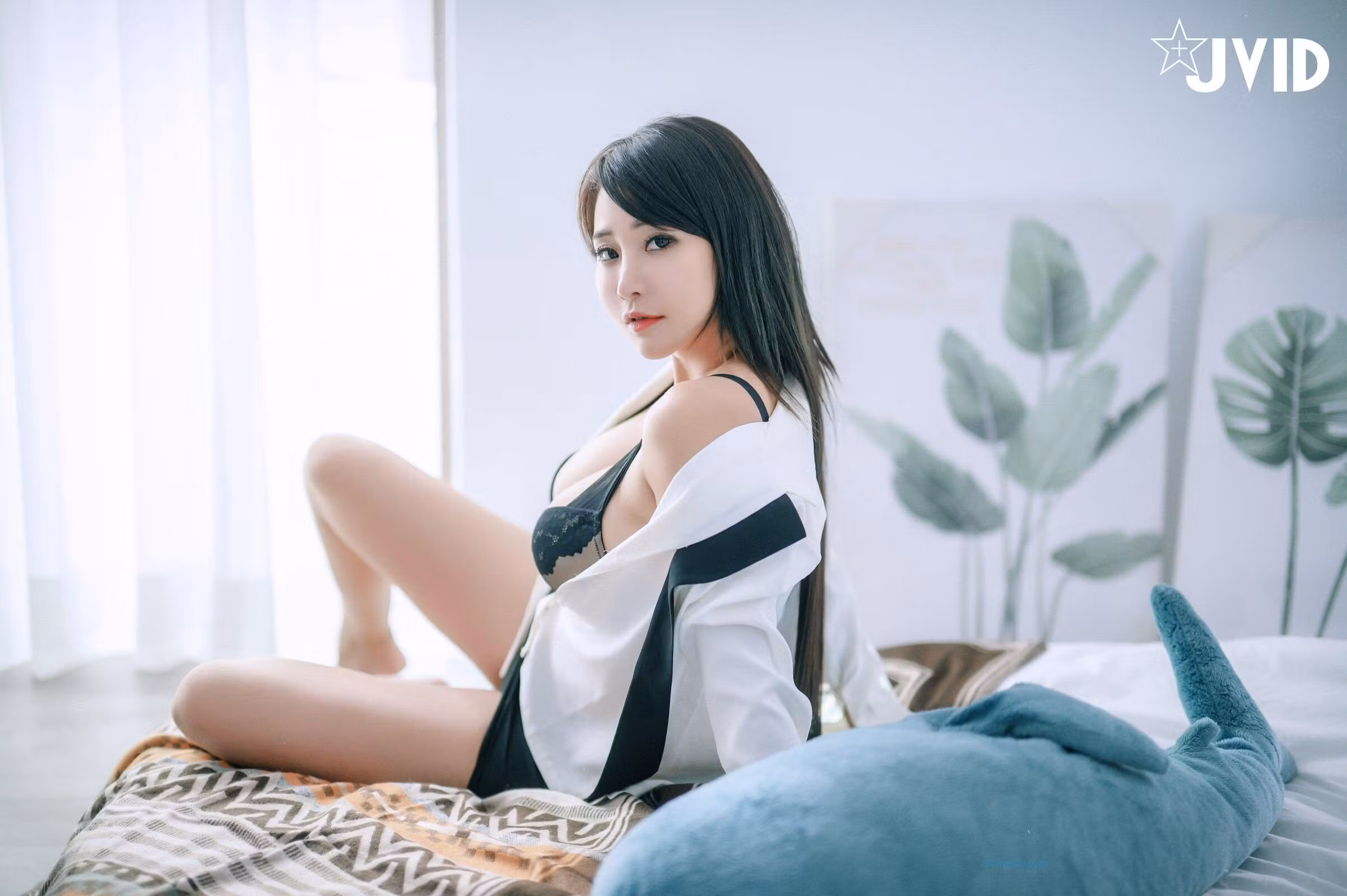 [JVID] 乐乐 - 巨乳OL完整套图预览